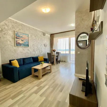 Summerland Nord Apartment Mamaia