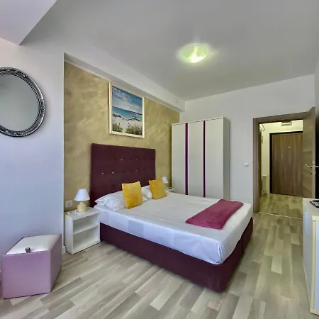 Summerland Nord Apartment Mamaia