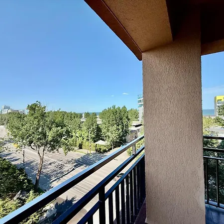 Summerland Nord Apartment Mamaia